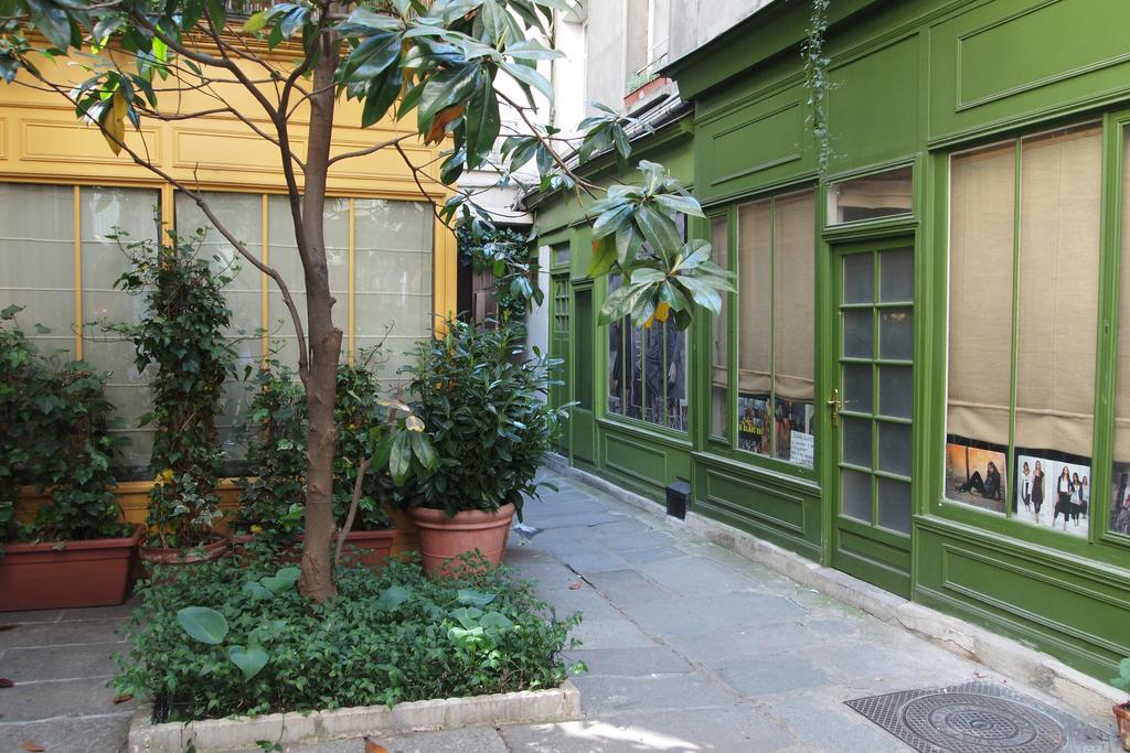 Petit - Oasis In Marais Appartement